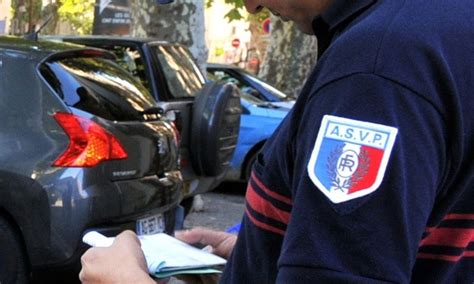 Un policier menace de tuer ses collègues