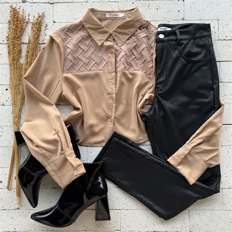 CAMISA CROPPED DETALHE FRONTAL LUXO NUDE Dondoca Moda Feminina