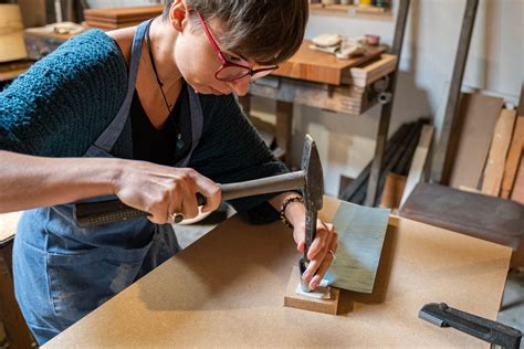 Wecandoo Réalisez votre boîte en marqueterie de bois sur deux jours