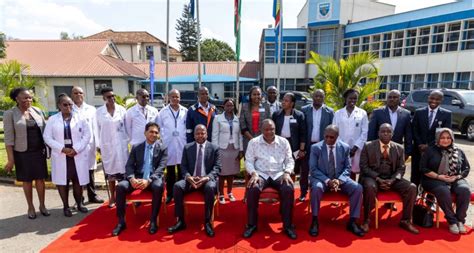 President Kenyatta Inaugurates 3 Health Facilities At Kenyatta National