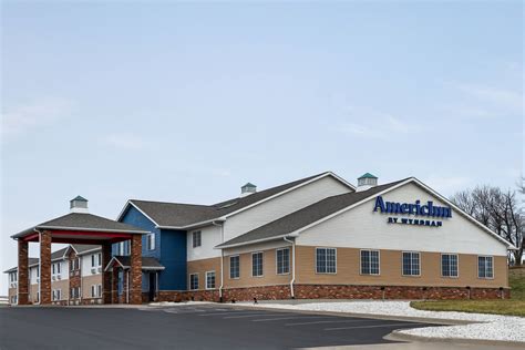 AmericInn by Wyndham Williamsburg | Williamsburg, IA Hotels