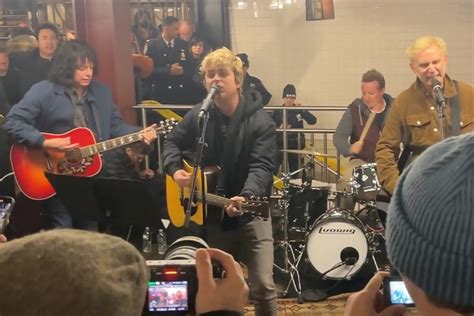 Watch Green Day Play A Surprise Set Inside A New York Subway Station