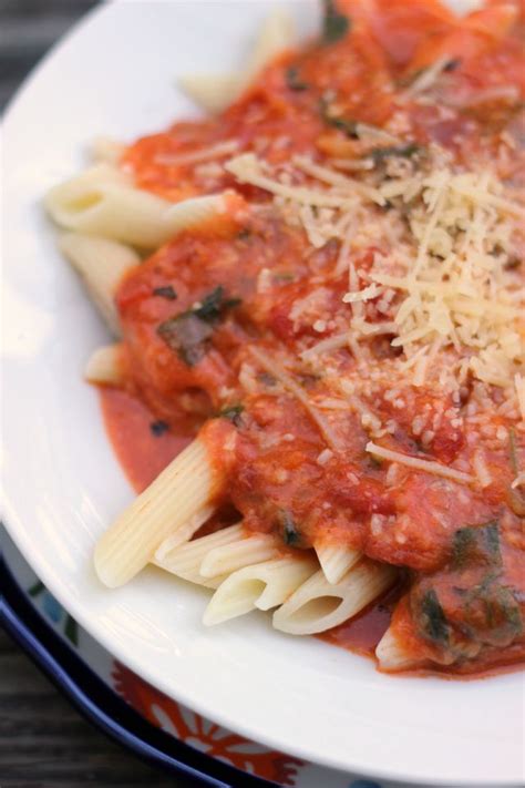 Easy Creamy Cheesy Tomato Sauce Little Us