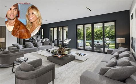 Enrique Iglesias and Anna Kournikova's Miami home