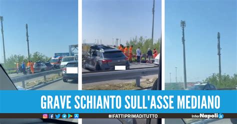 Spaventoso Incidente Tra Giugliano E Qualiano Auto Distrutta Sull Asse