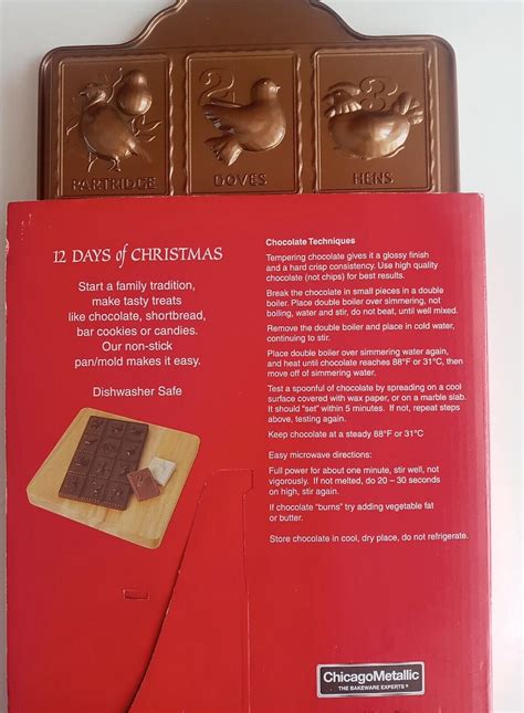 Chicago Metallic 12 Days Of Christmas Chocolate Shortbread Bars Mold