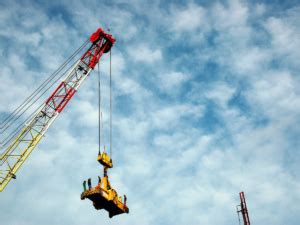 10 Construction Crane Types & Their Uses!