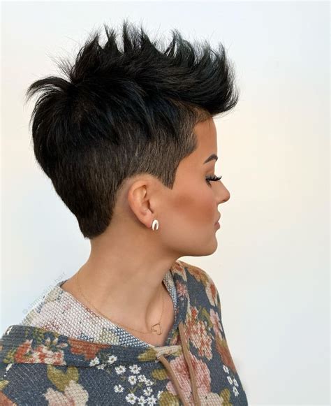 The Top 29 Short Sassy Haircuts Of 2021 Hairstyles Vip