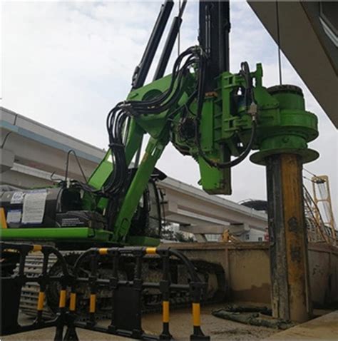 M Kr C Rotary Hydraulic Drilling Rig With Cat Chassis Pile