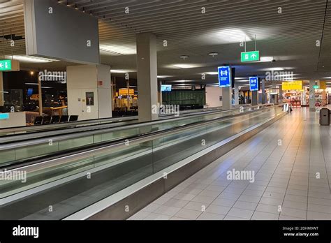 Passagierterminal amsterdam Fotos und Bildmaterial in hoher Auflösung