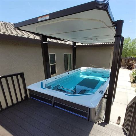 30 Small Swimming Pools That Look Great | GoDownsize