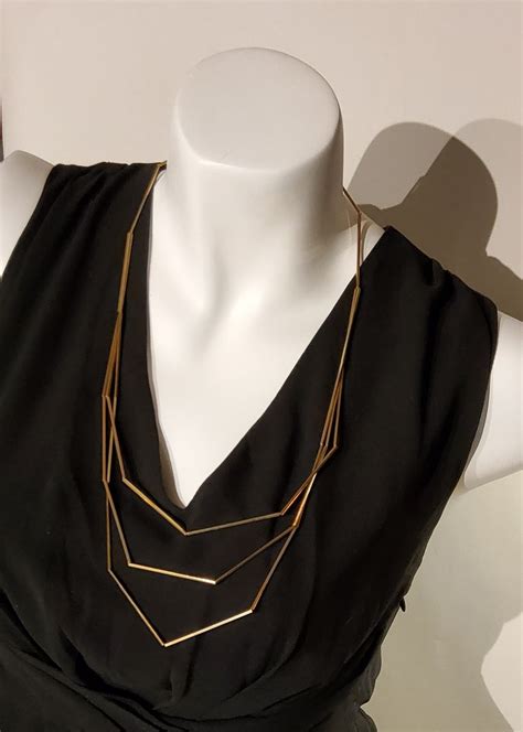 Se Produkter Som Liknar Elegant Halsband Geometrisk P Tradera