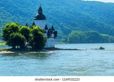 Rhine Valley Castles Stock Photo 1169532223 | Shutterstock