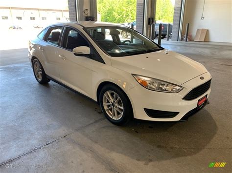 2017 Oxford White Ford Focus SE Sedan 138488931 Photo 24 GTCarLot