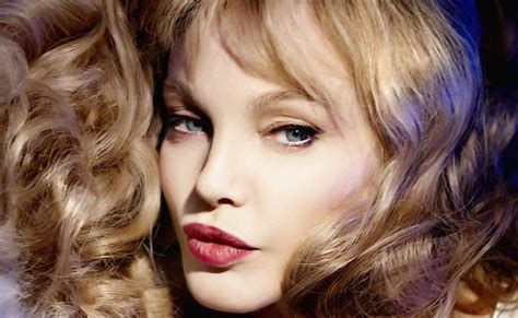 Arielle Dombasle Arielle Dombasle J Ai Retrouvé Un Cosmos Musical Technikart Arielle