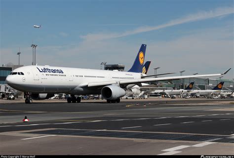 D Aiko Lufthansa Airbus A Photo By Marco Wolf Id