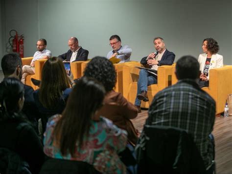 Erc I El Psc De Salt Acosten Posicions I Negocien Un Pacte De Govern