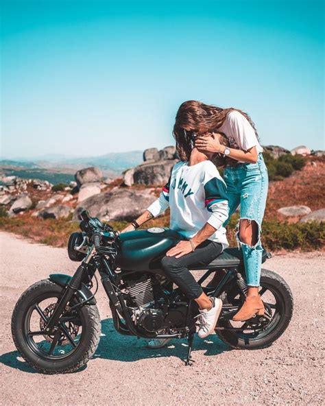 😘 Kiss Moto Casal Fotos De Casais Casal Motociclista