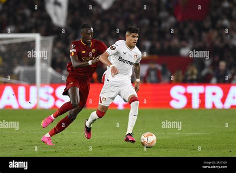 Piero Hincapie Of Bayer 04 Leverkusen And Tammy Abraham Of A S Roma