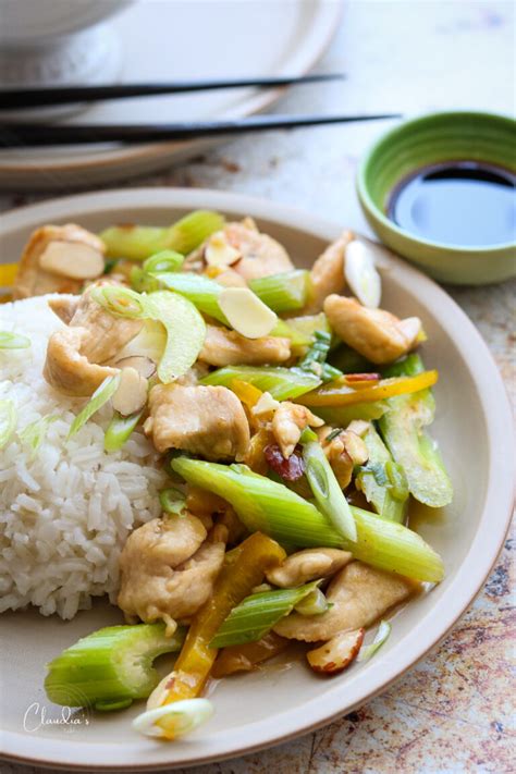 Easy Almond Chicken Stir Fry – Claudia's Table