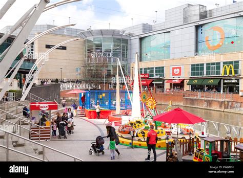 The Oracle Shopping Centre, Reading, Berkshire UK Stock Photo - Alamy