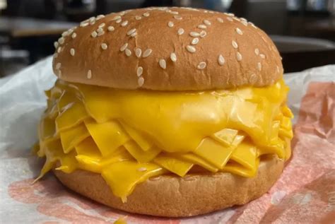 Watch Burger King Sandwich With 20 Slices Of Cheese Goes Viral In