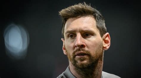 Lionel Messi Has Accepted Offer From Al Hilal Report Fourfourtwo