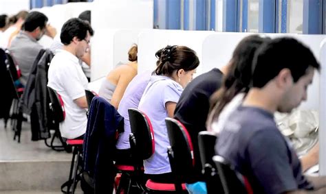 Sobe o número de jovens que não estudam nem trabalham