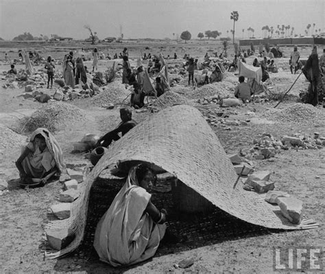 Tilaiya Dam Construction, Jharkhand - June 1952 - Old Indian Photos