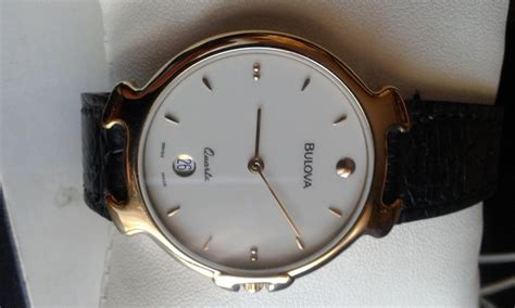 BULOVA. Ultra-thin men's wristwatch. Period: circa 1995. - Catawiki