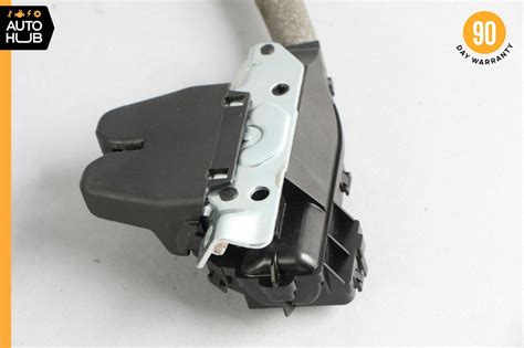 Mercedes W C C E Trunk Lid Latch Lock Actuator W Key