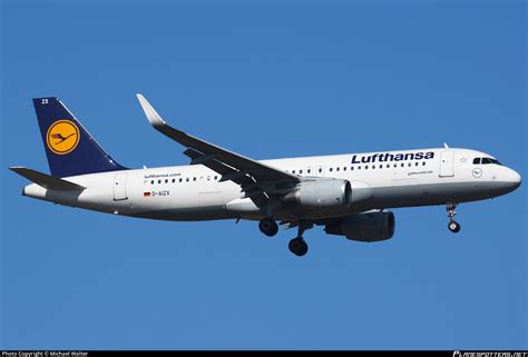 D AIZX Lufthansa Airbus A320 214 WL Photo By Michael Walter ID