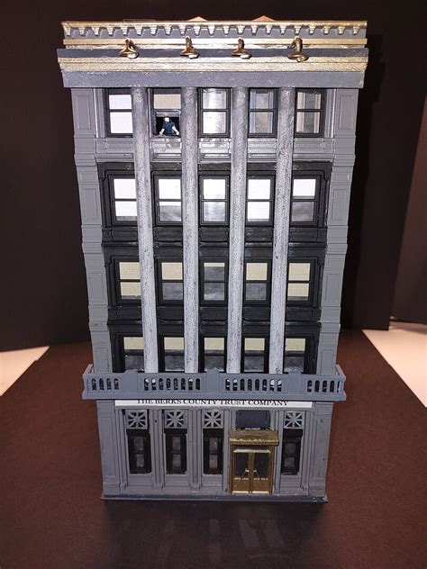 Spectrum Savings Loan Ho Scale Model Railroad Building