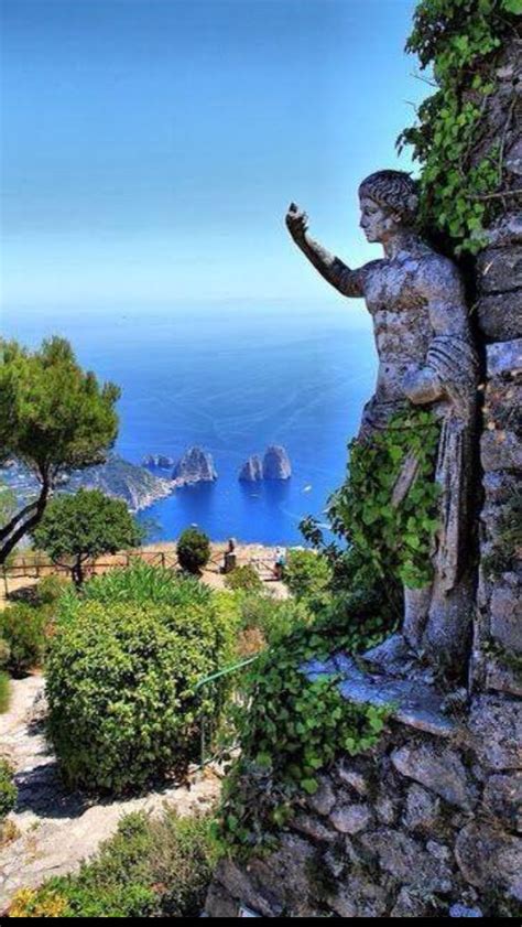 Isle of Capri, Italy. - World Travel