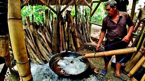 Proses Pembuatan Gula Aren Tradisional Jawa Barat Di Kampung Pedesaan