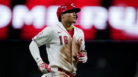 Cincinnati Reds Top Prospects Noelvi Marte Faces Two Divergent