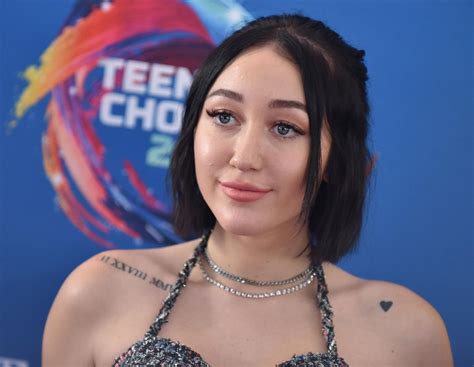 Best Noah Cyrus Songs of All Time - Top 10 Tracks