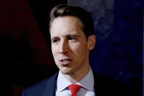 ‘He’s clearly laying groundwork’: Hawley paves 2024 path - POLITICO