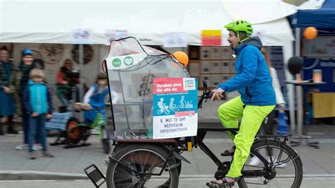 Penzberger Verein Bermorgen L Dt Zur Fahrrad Aktion Auf Den Stadtplatz