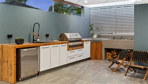 Outdoor Kitchen With Bbq Castle Hill Waratah Kitchens