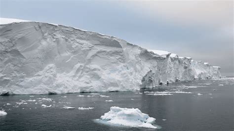 Antarctic Glacier Collapse Could Surge Global Sea Levels