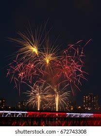 Canada Day Fireworks Stock Photo 672743308 | Shutterstock