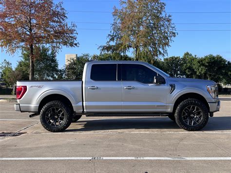 Ford F150 W 20x9 B204 Insurgent W 285 60 20 Tires