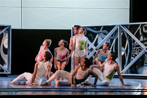 Chicago Dance Review Modern Masters Joffrey Ballet At The Auditorium