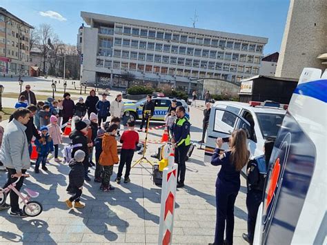 Polițiștii suceveni au serbat Ziua Poliției Române alături de copii