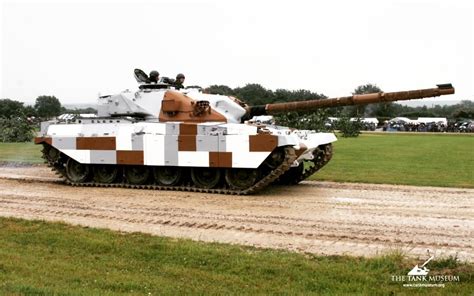 The Tank Museum on Instagram: “A Chieftain Mark 10 in the distinctive ...