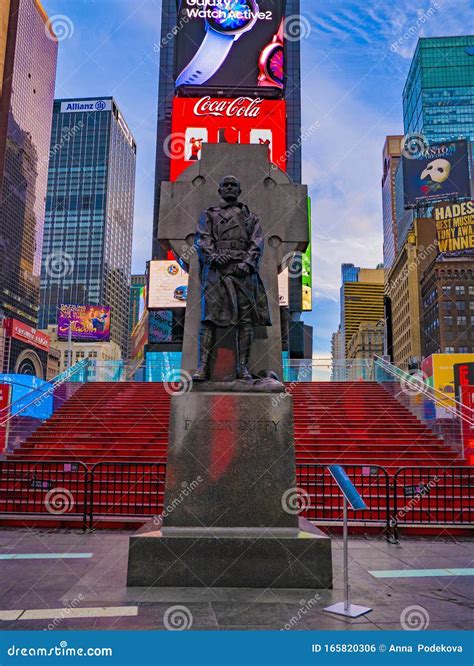 Fine Art America Father Duffy Monument Statue Times Square New York