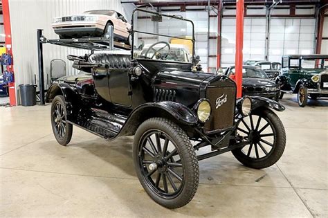 1921 Ford Model T Roadster 1 Black Roadster Inline 4 2 Speed Planetary