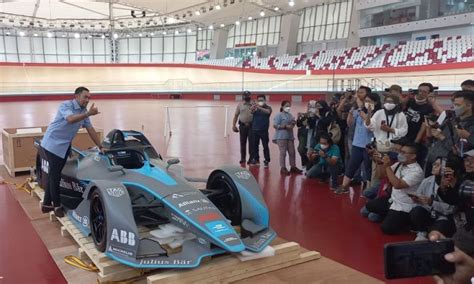 Replika Mobil Formula E Akan Dipajang Di Bundaran HI Saat CFD Begini