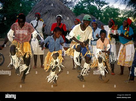 Zimbabweans Zimbabwean Men Men Zimbabwean Boy Boys Dancers